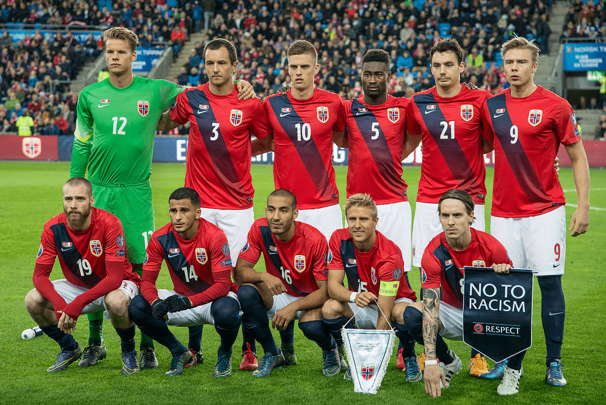 乌克兰队击败北马其顿，晋级欧洲杯十六强