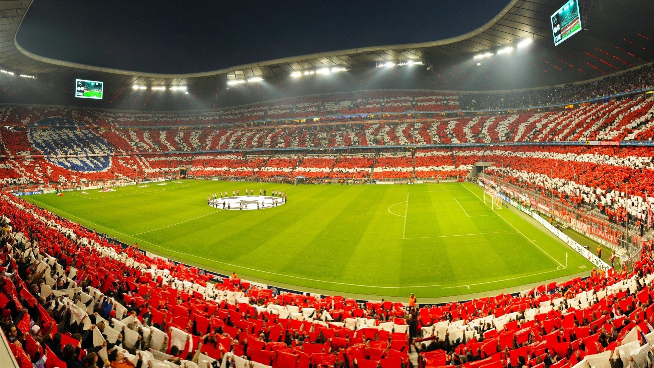 复仇之火燃遍绿茵，2026世界杯，美国以铁血横扫日本，阿方索·戴维斯与临场神调整铸就传奇之夜